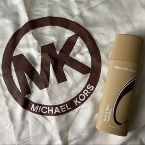 Bottle Michael Kors stain & rain repellent leather protector silk duster bag set
